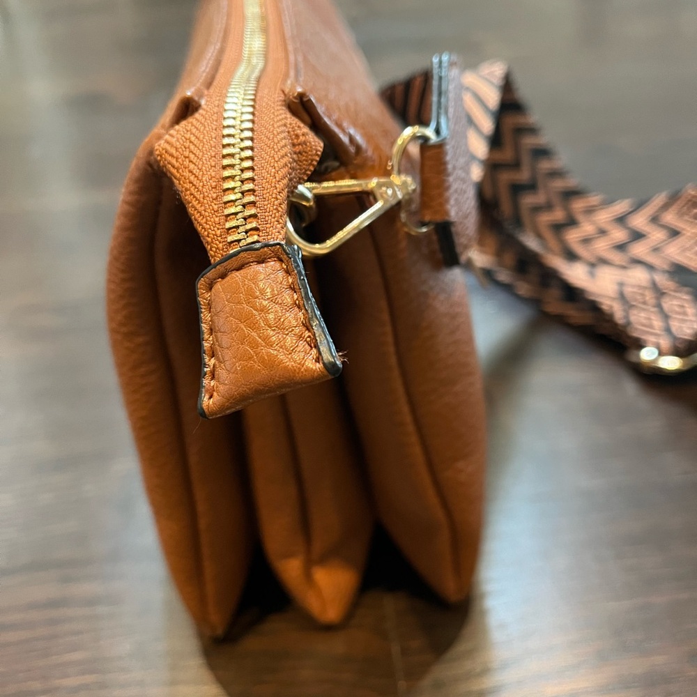 Brand new purse from Italy . - Picture 3 of 7